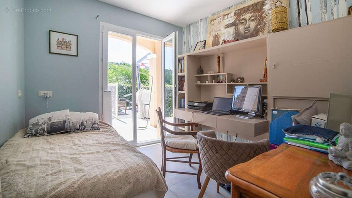 Maison à LES MATELLES