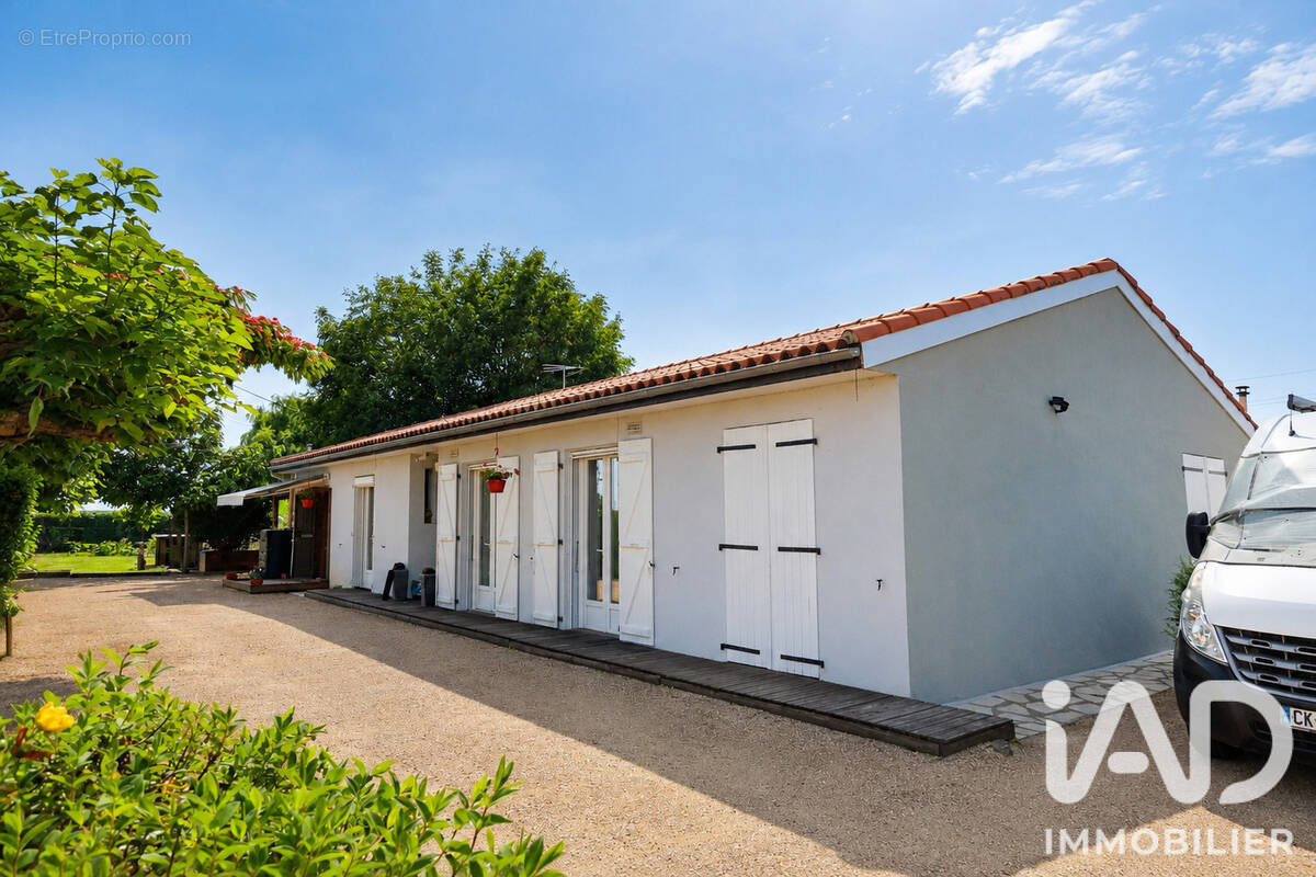 Photo 1 - Maison à BESSENS