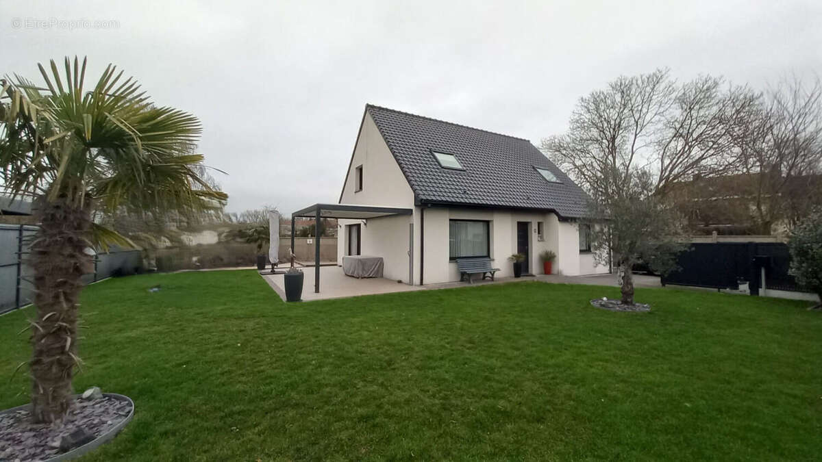 Maison à PECQUENCOURT