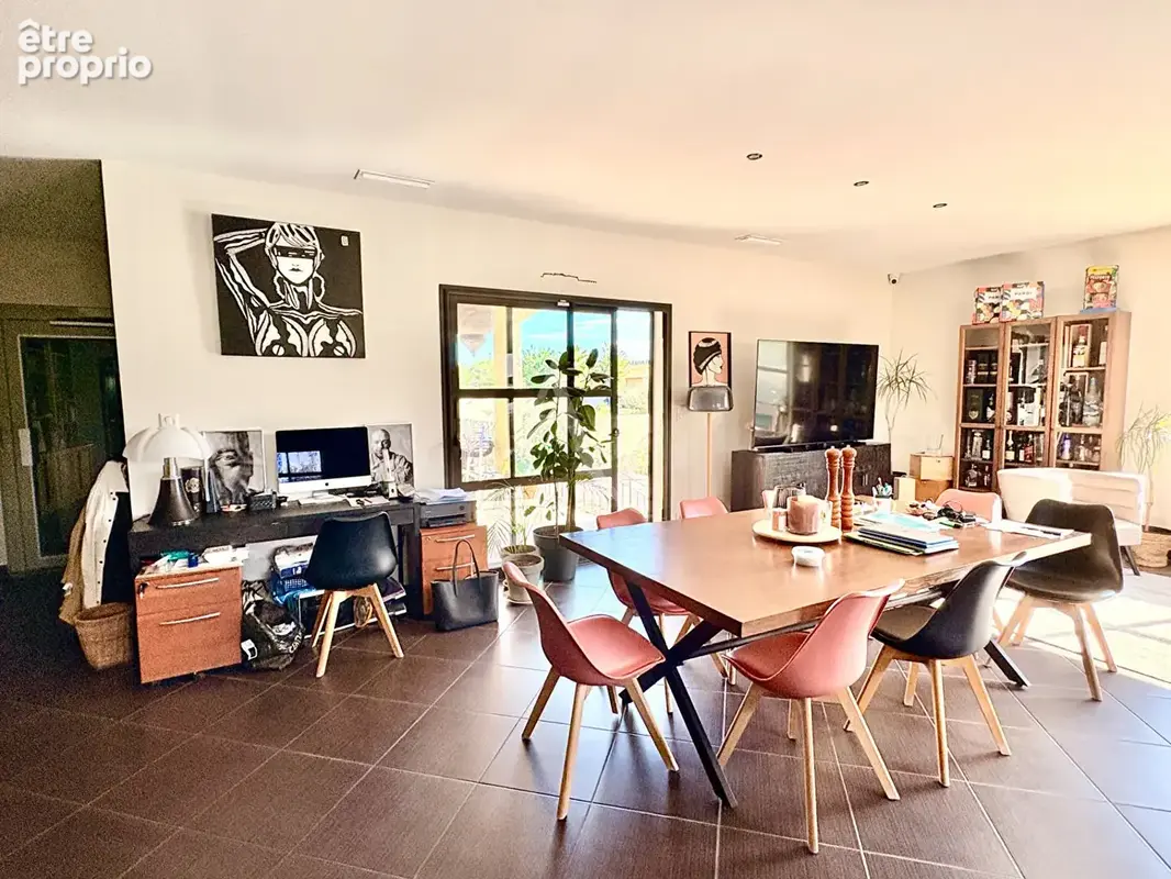 Maison 5 pièces 211 m² à vendre à Pezens (11170) - photo 2