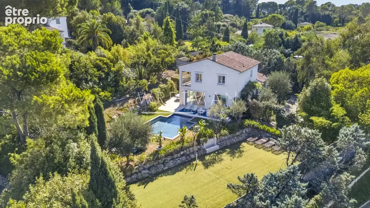 Photo Maison à Valbonne au prix de 1 880 000€