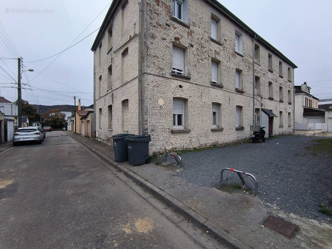 Appartement à SAINT-ETIENNE-DU-ROUVRAY