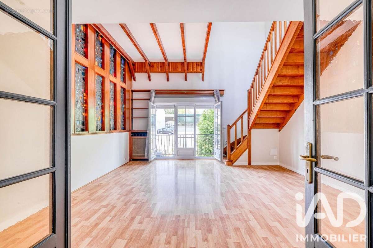 Photo 2 - Appartement à NANTEUIL-LES-MEAUX