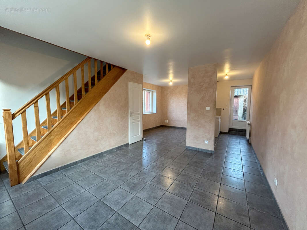 Maison à COMMENTRY