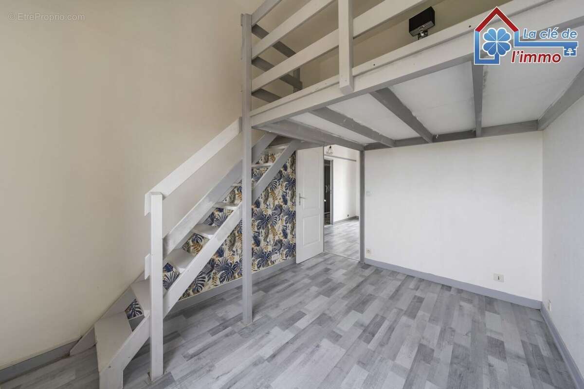 Appartement à MOISSY-CRAMAYEL