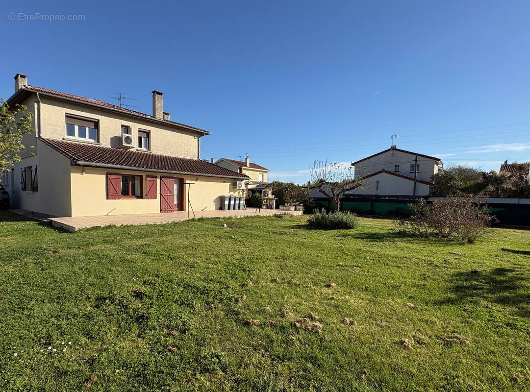Maison à FROUZINS