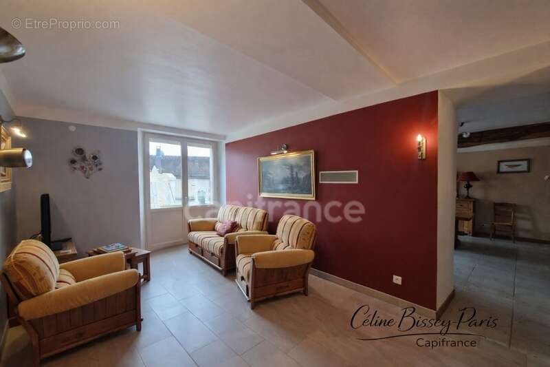 Maison 4 pièces, Plein Pied, 2 chambres, cuisine équipée américaine, dépendances, comble aménageable QUINCEROT (89) - photo 5