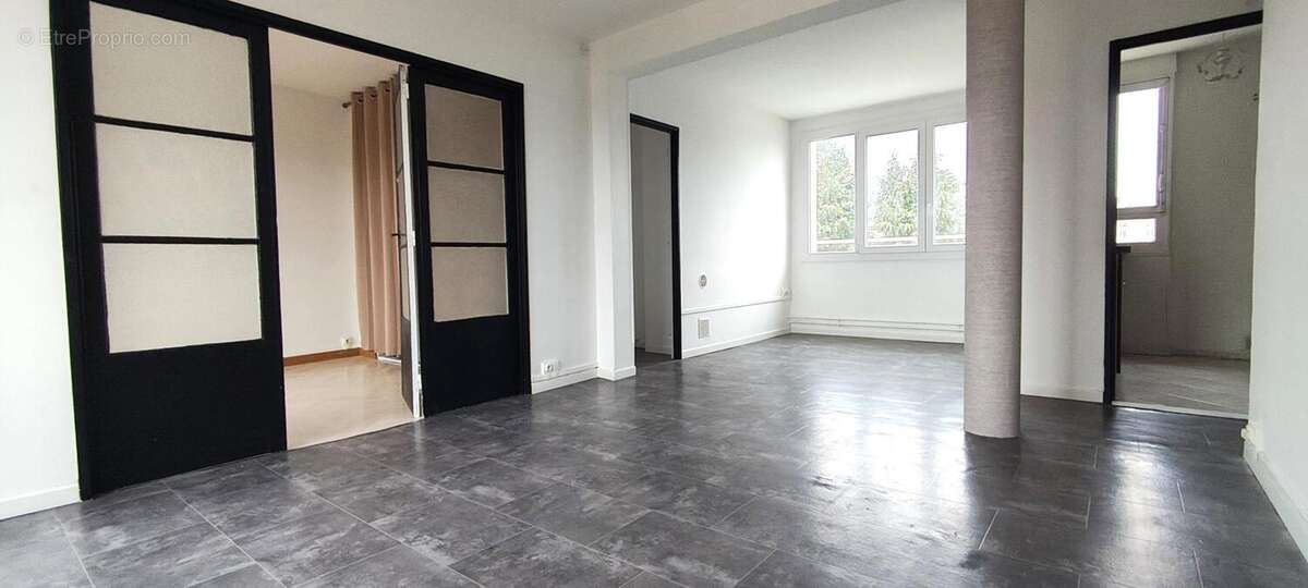 Photo 2 - Appartement à SAINT-QUENTIN