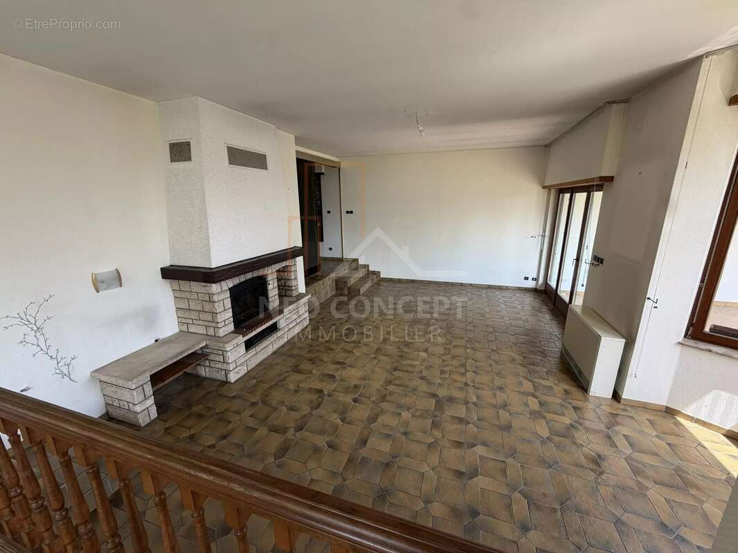 TRUCHTERSHEIM  Maison 5 pièces  160 m² habitables  Terrain de 11 ares Garage et sous-sol - photo 6
