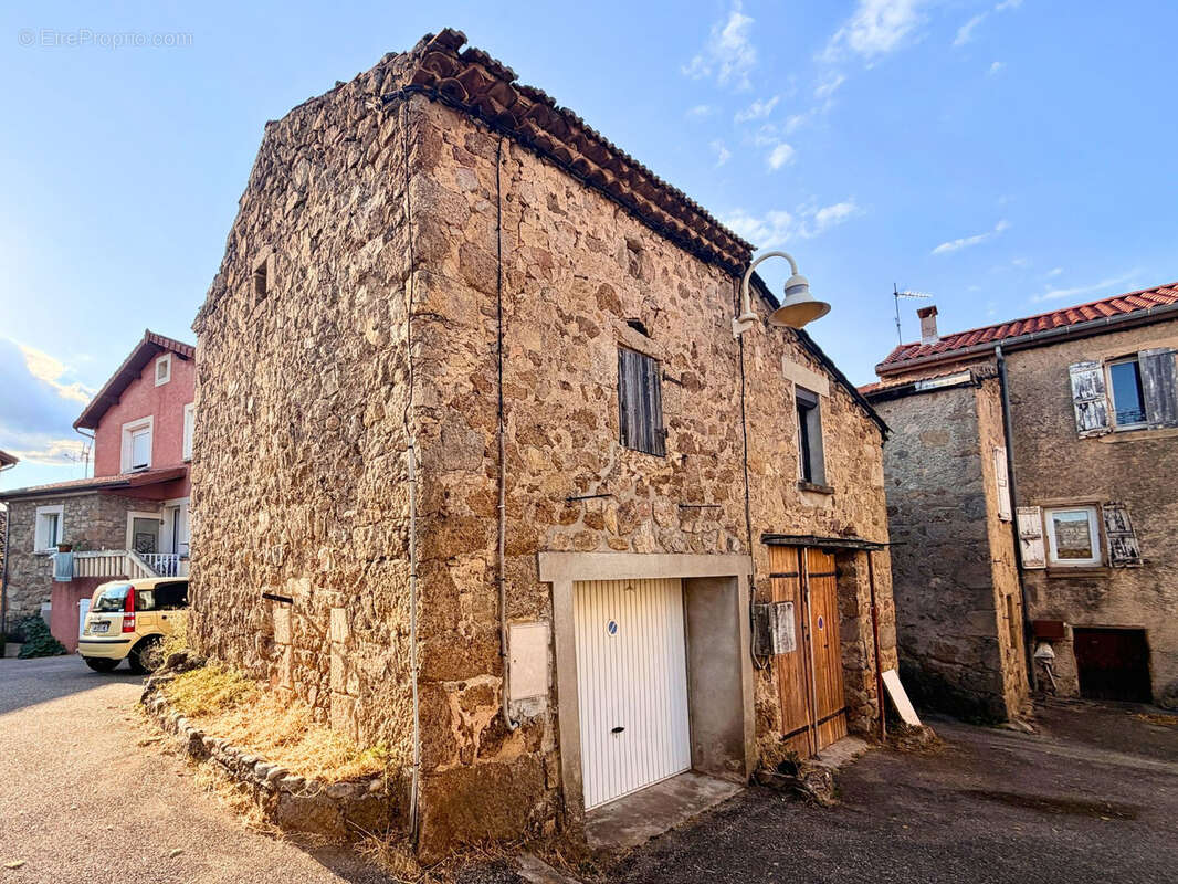 Maison de village en pierre à rénover - photo 4