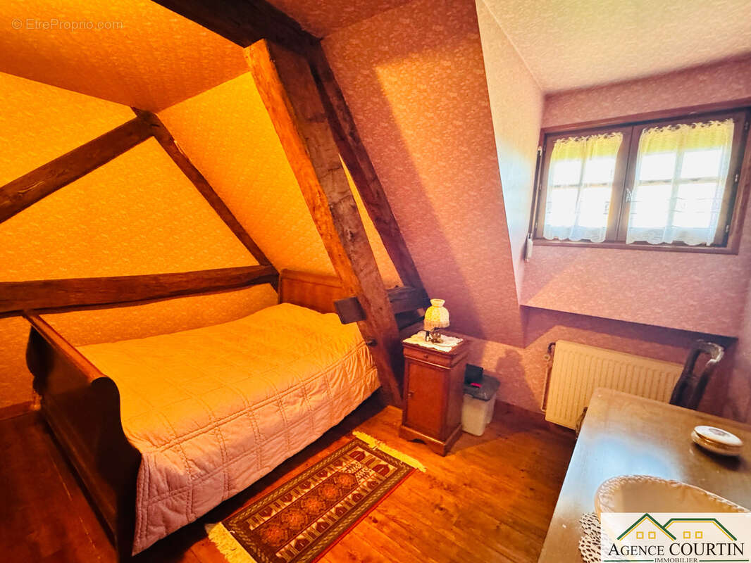 Maison à SAINT-MARTIN-DU-MONT