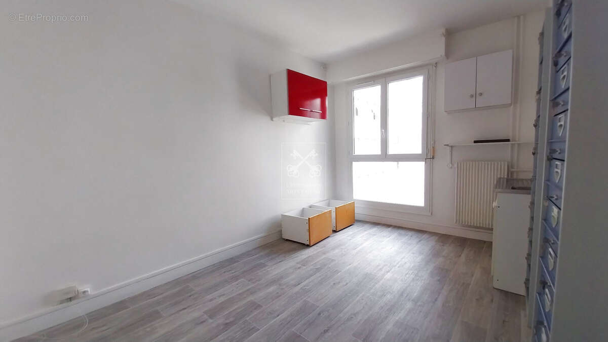 Appartement à PARIS-7E