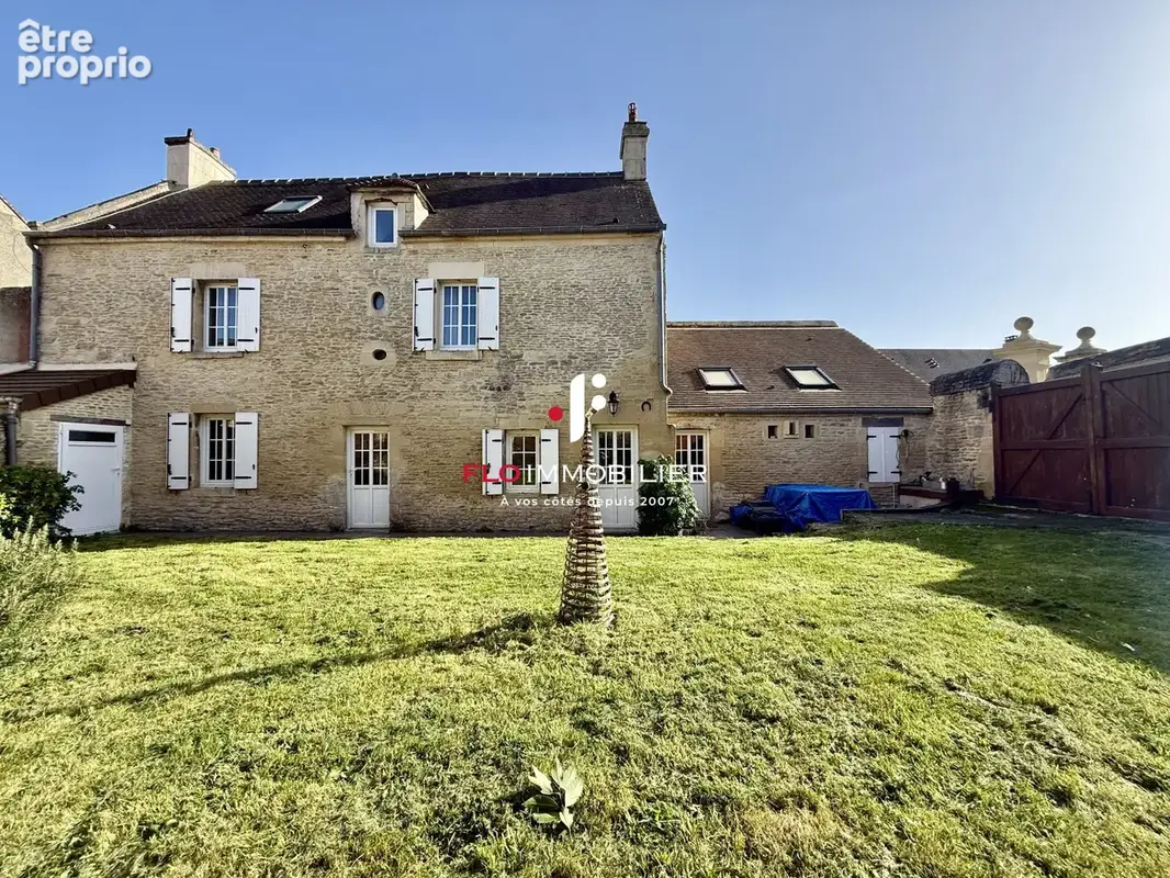 Maison à MATHIEU