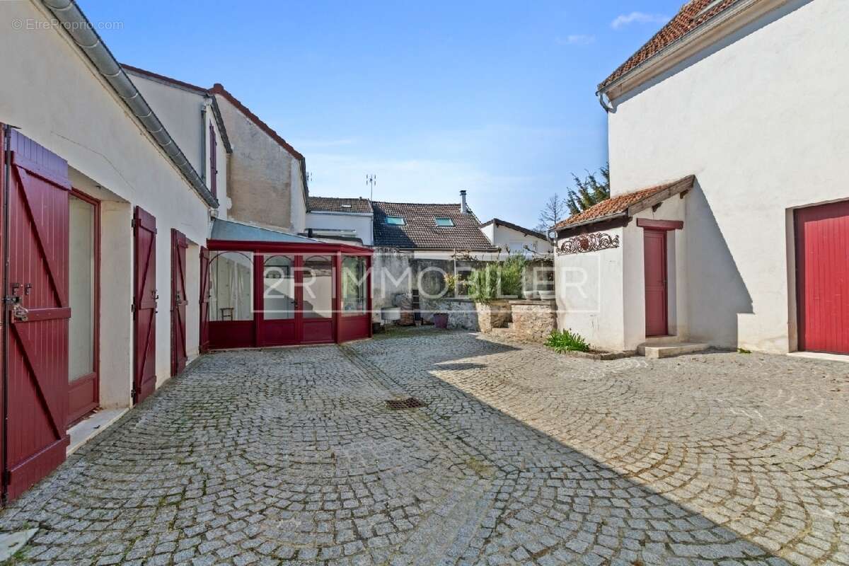 Maison à DAMPMART