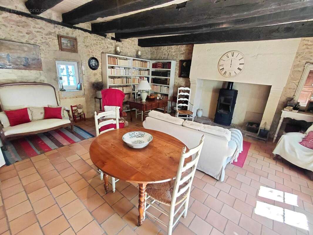 Photo 7 - Maison à ANTONNE-ET-TRIGONANT