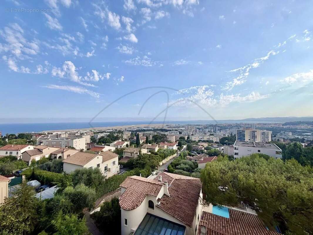 Alpes-maritimes - nice (06) - corniche fleurie : vente spacieux appartement 3p en dernier etage avec terrasse, vue panoramique e - photo 8