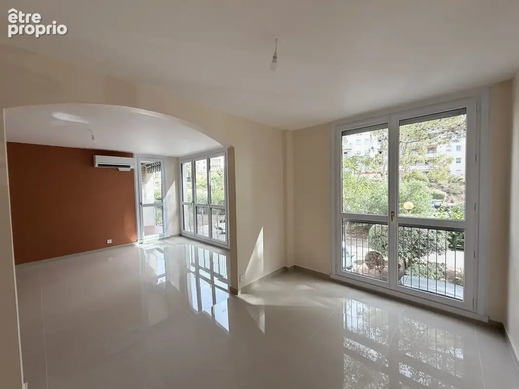 Photo Appartement à Saint-Raphael au prix de 270 000€