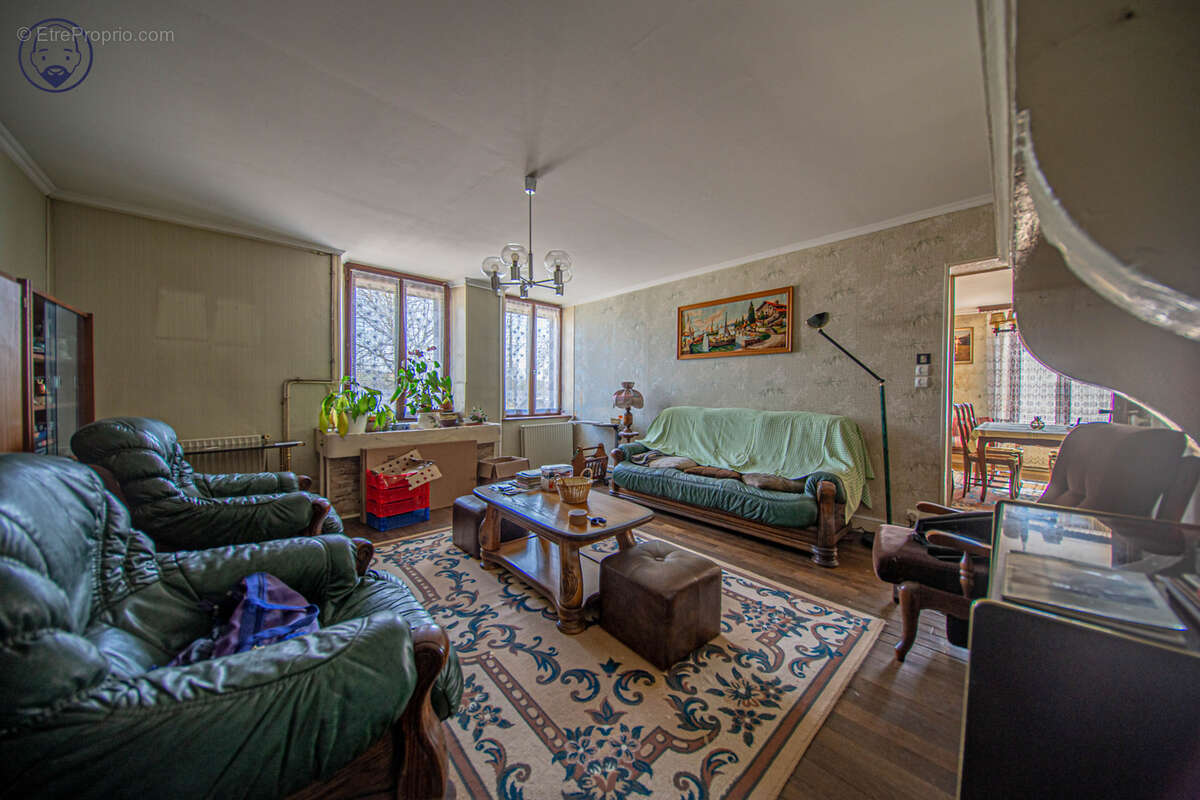 Appartement à VAUCOULEURS