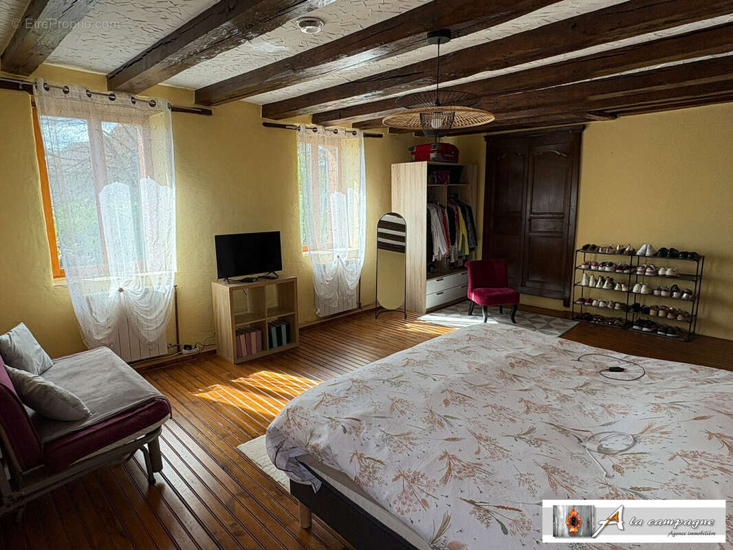 Maison à CHAMBON-SUR-VOUEIZE