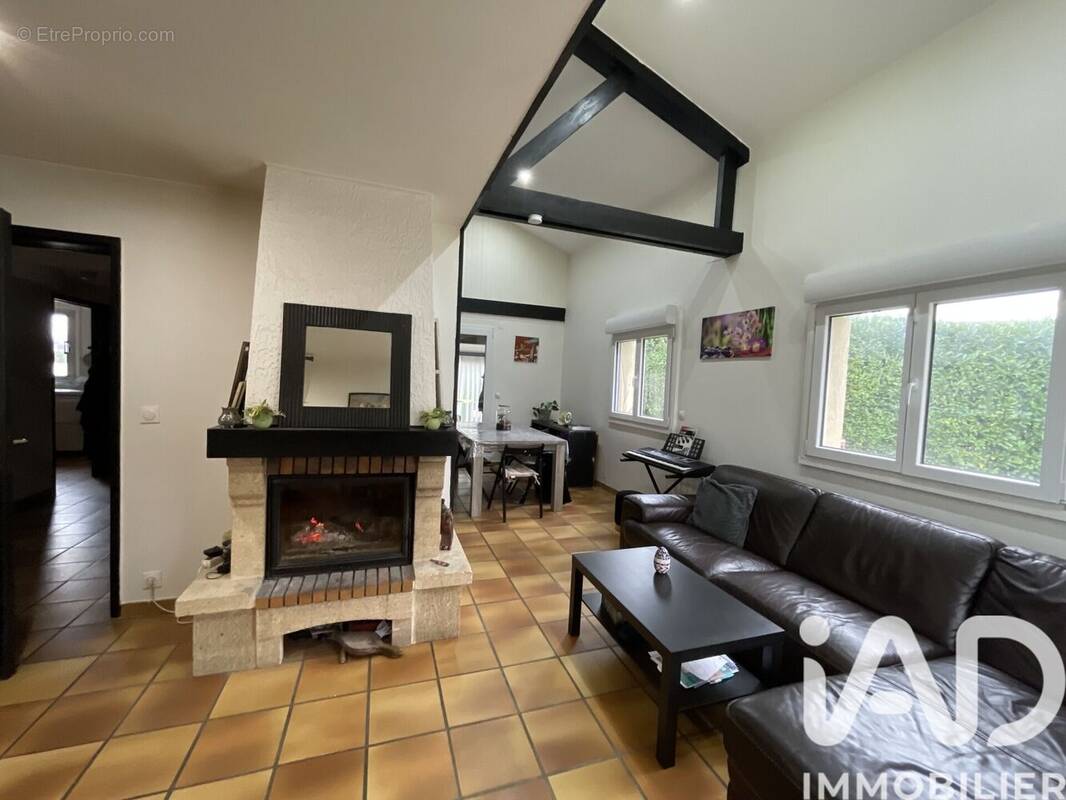 Photo 1 - Maison à AMBARES-ET-LAGRAVE