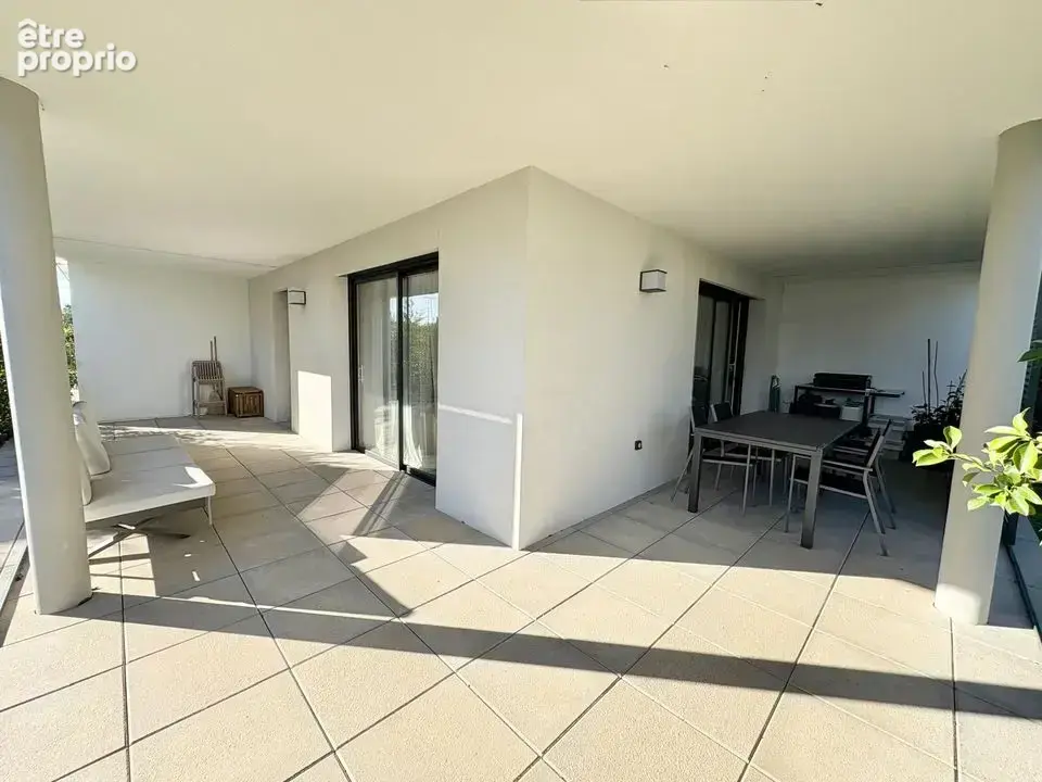Grand t2 60 m² avec jardin privatif, terrasse, garage et cave - photo 11