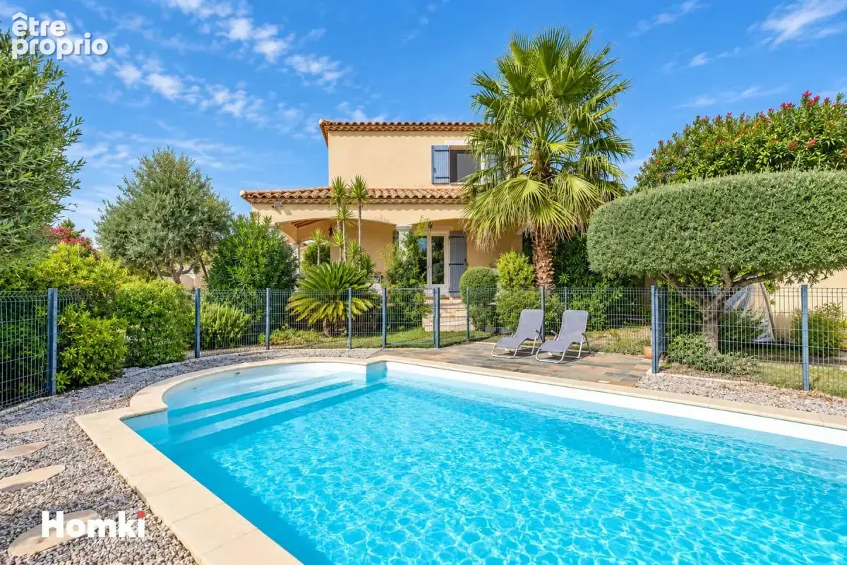 Maison/Villa T4 de 97 m² à Vers-Pont-du-Gard 30210 - photo 2