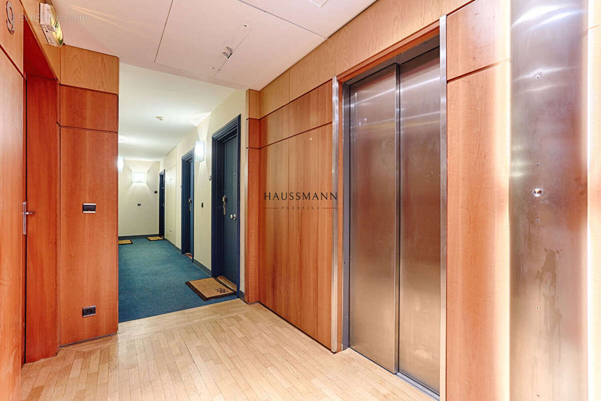 Appartement à LEVALLOIS-PERRET