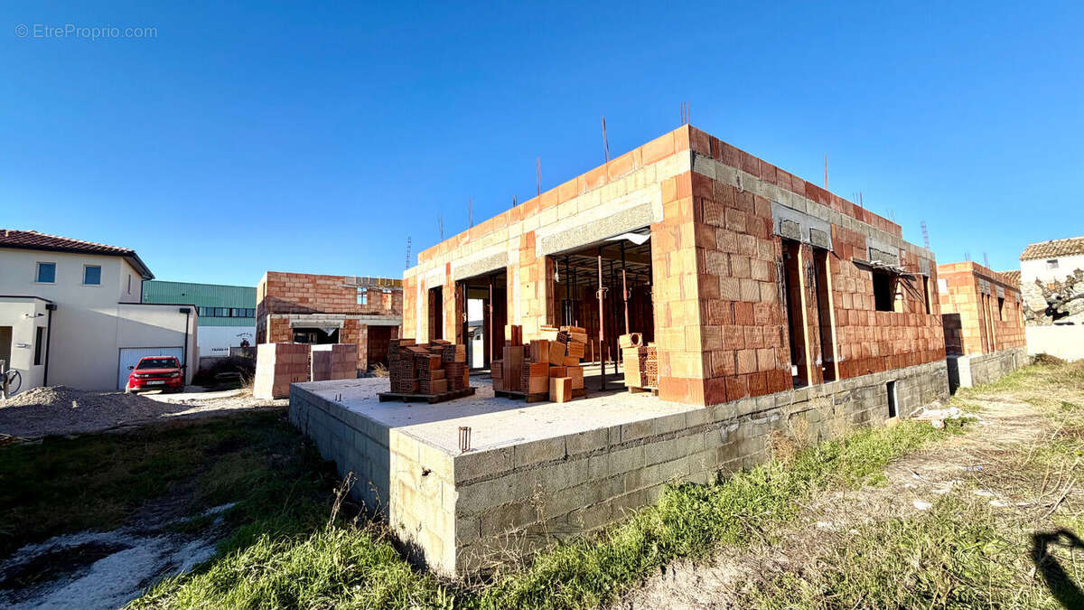 Maison à ALTHEN-DES-PALUDS