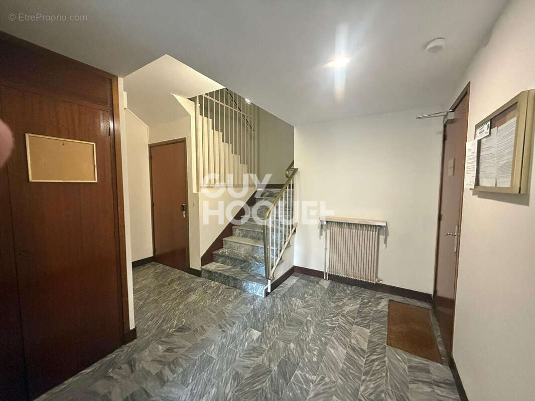 Appartement à BOURG-LA-REINE