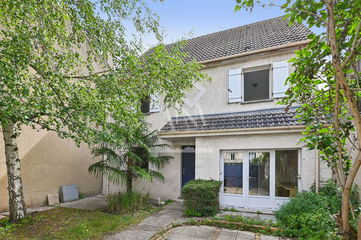 Maison à NANTERRE