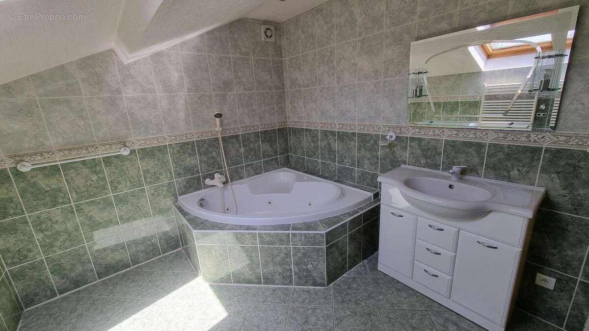 Photo 9 - Maison à BRUGHEAS