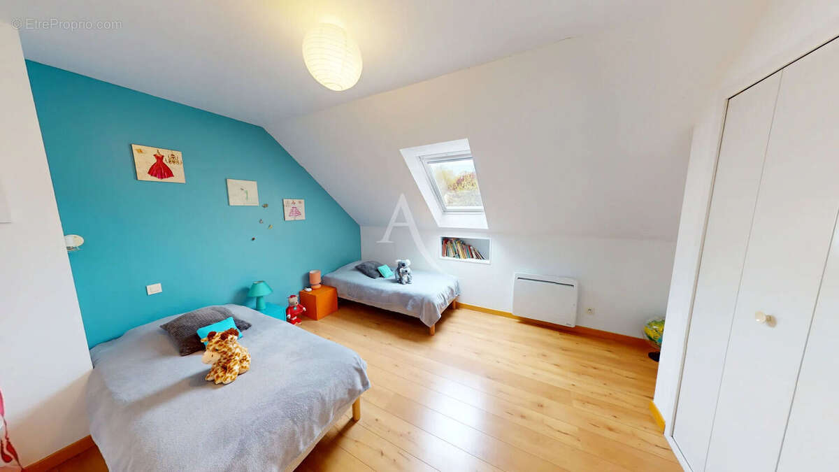 Maison à SAINT-JEAN-DE-BRAYE