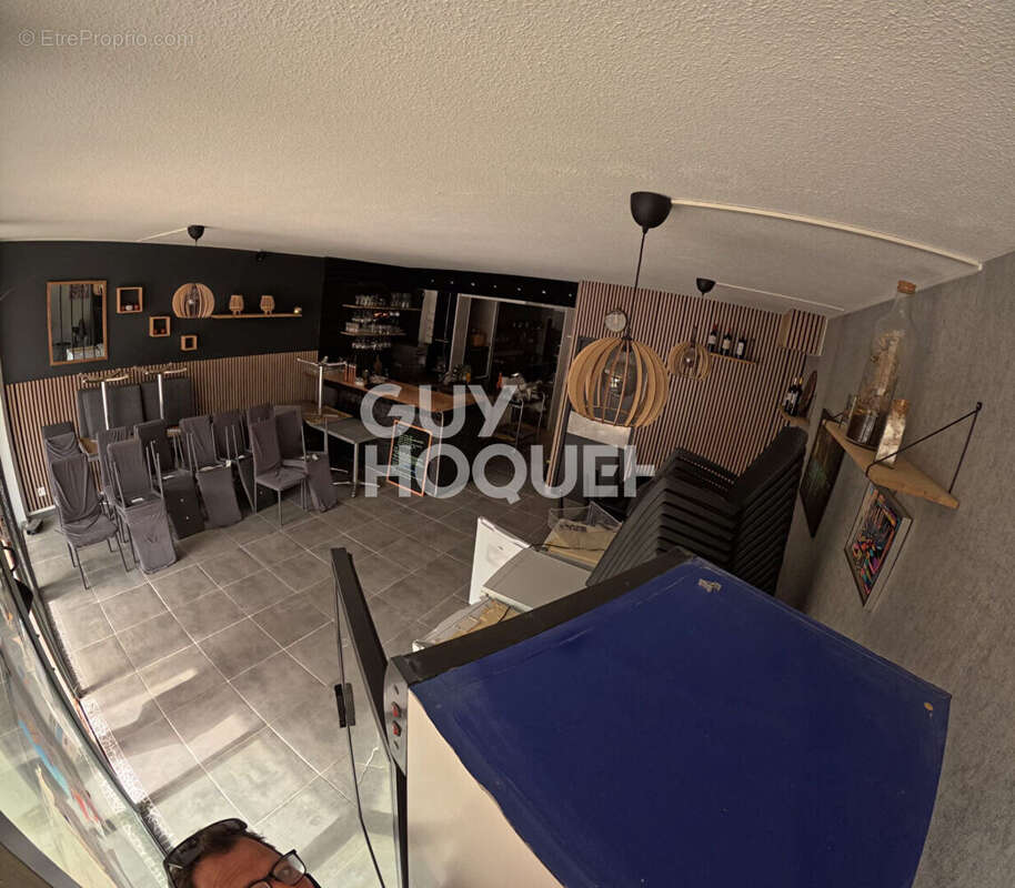 Commerce à SAINTE-MARIE