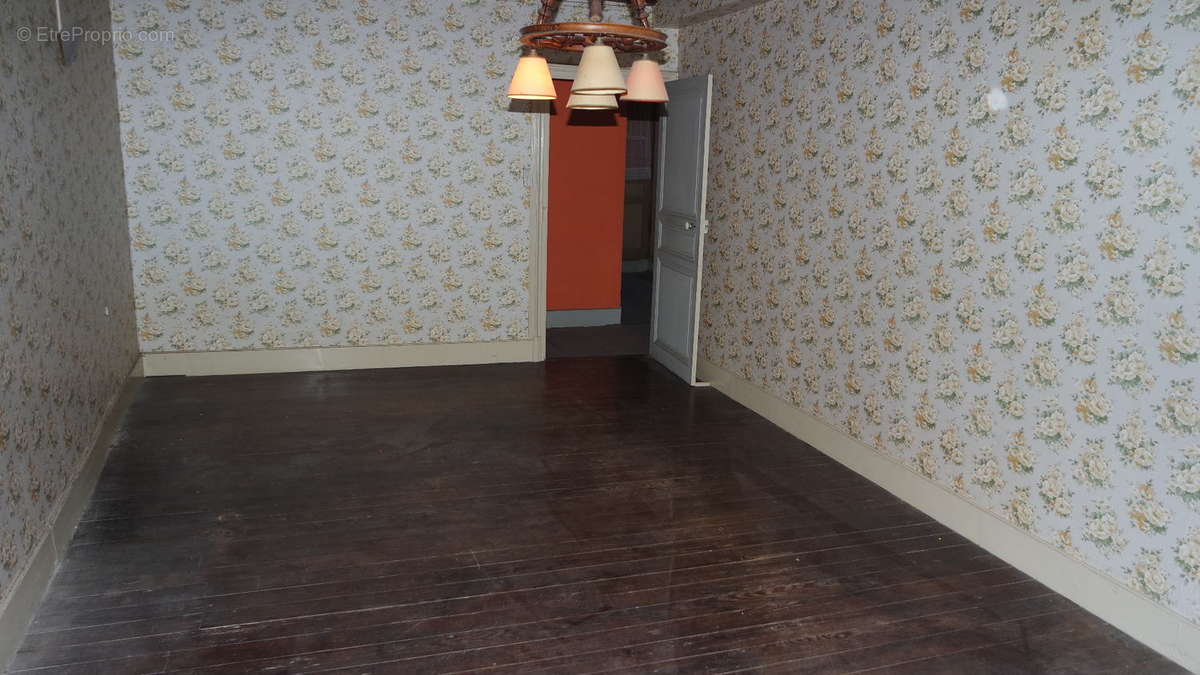 Maison à rénover 128 m² - photo 11