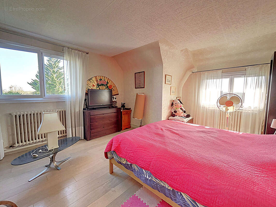 Maison proche gare 160 m2 - photo 7