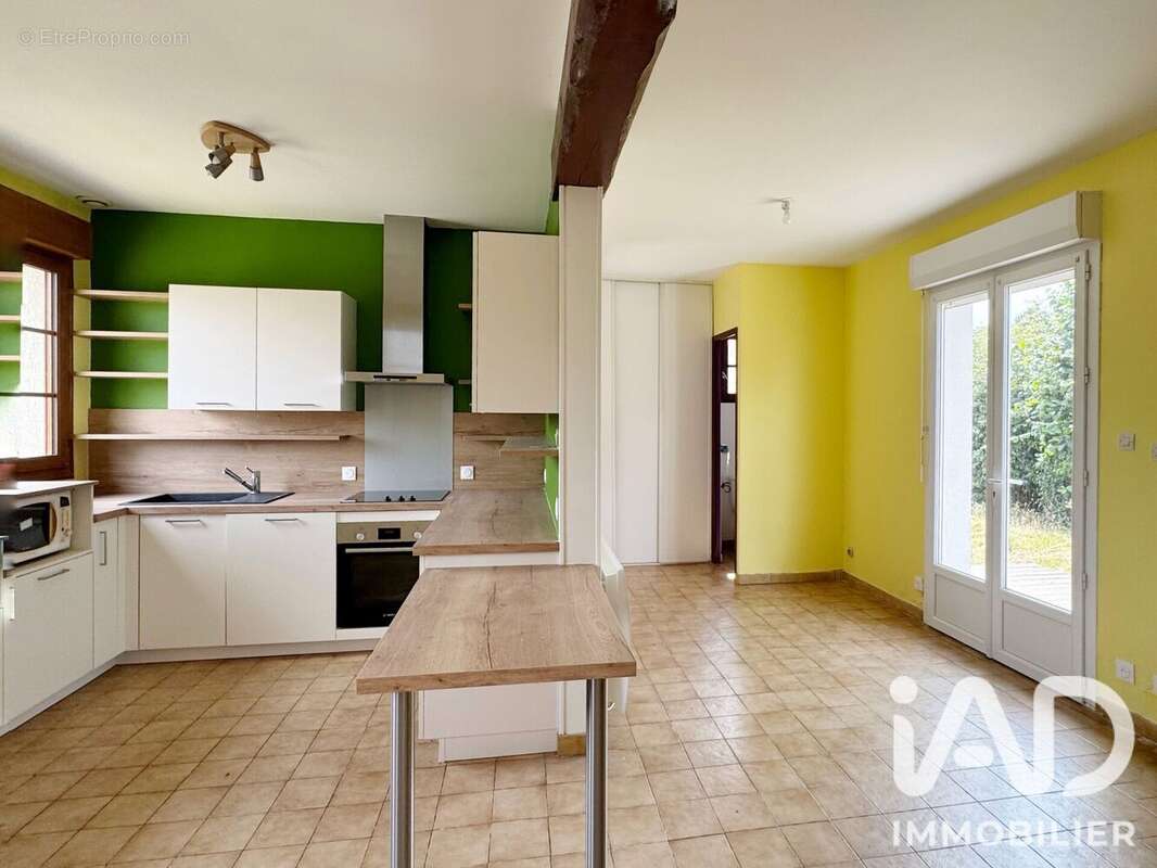 Maison 81 m² à Croixrault  - photo 5