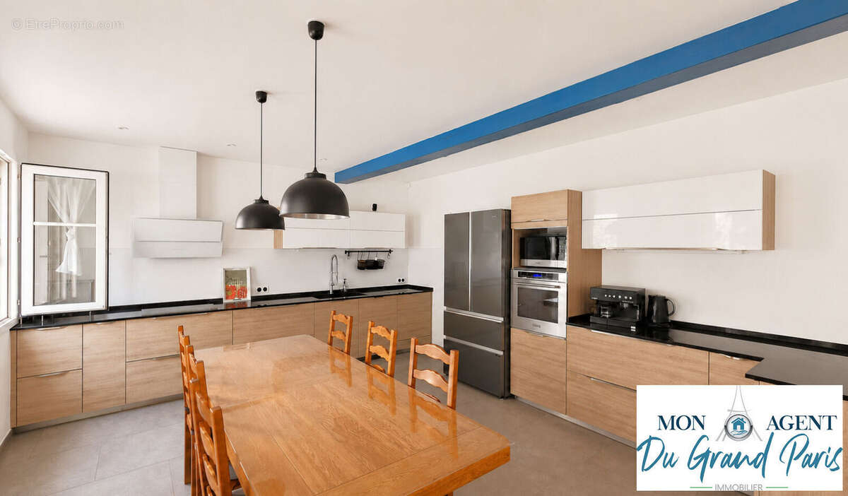 Vente Maison individuelle 245m2 - St Cyr L'ecole proche Buc et Versailles - photo 7
