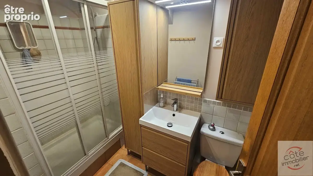 COUP DE COEUR pour cette maison de 131m² sur 2 niveaux, élevée sur un ilot de verdure de 300m² - photo 8