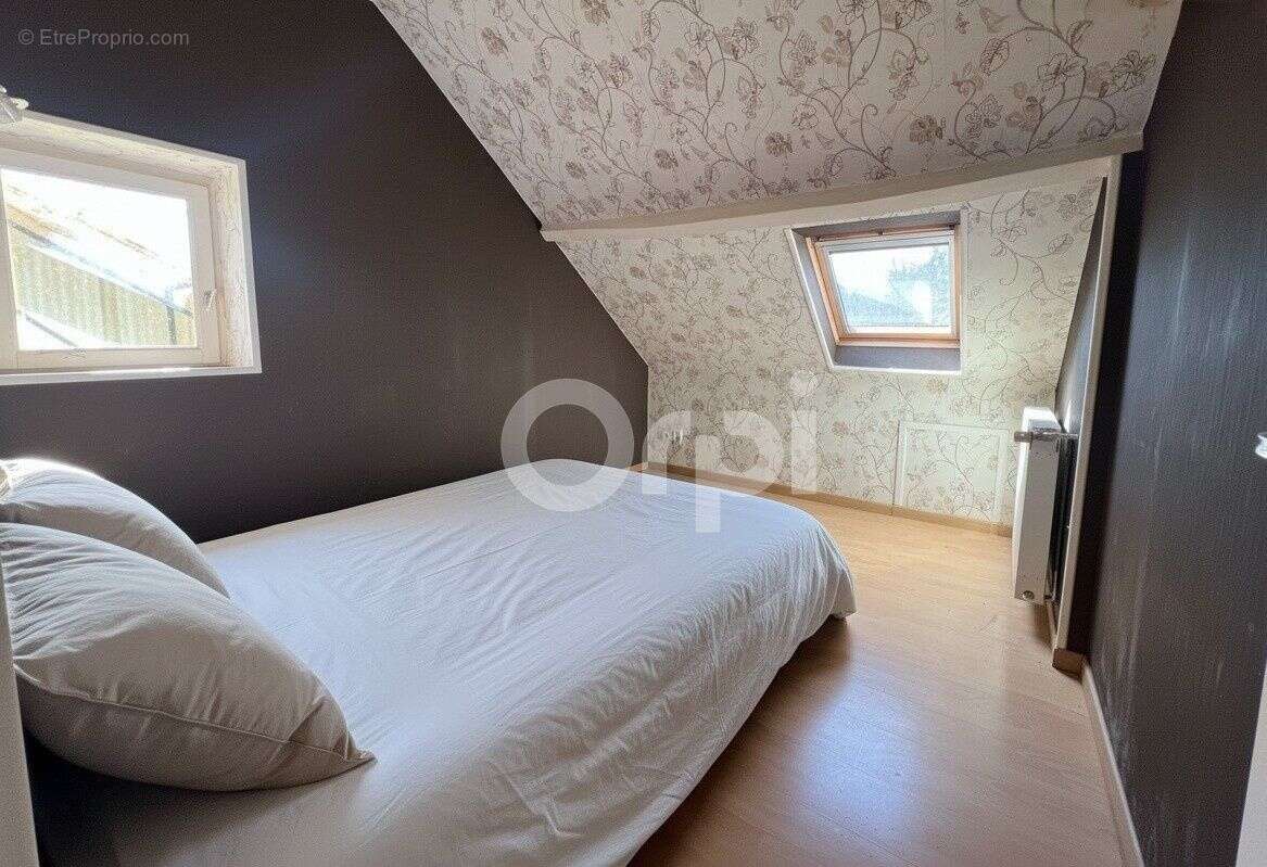 Maison à TERRASSON-LAVILLEDIEU