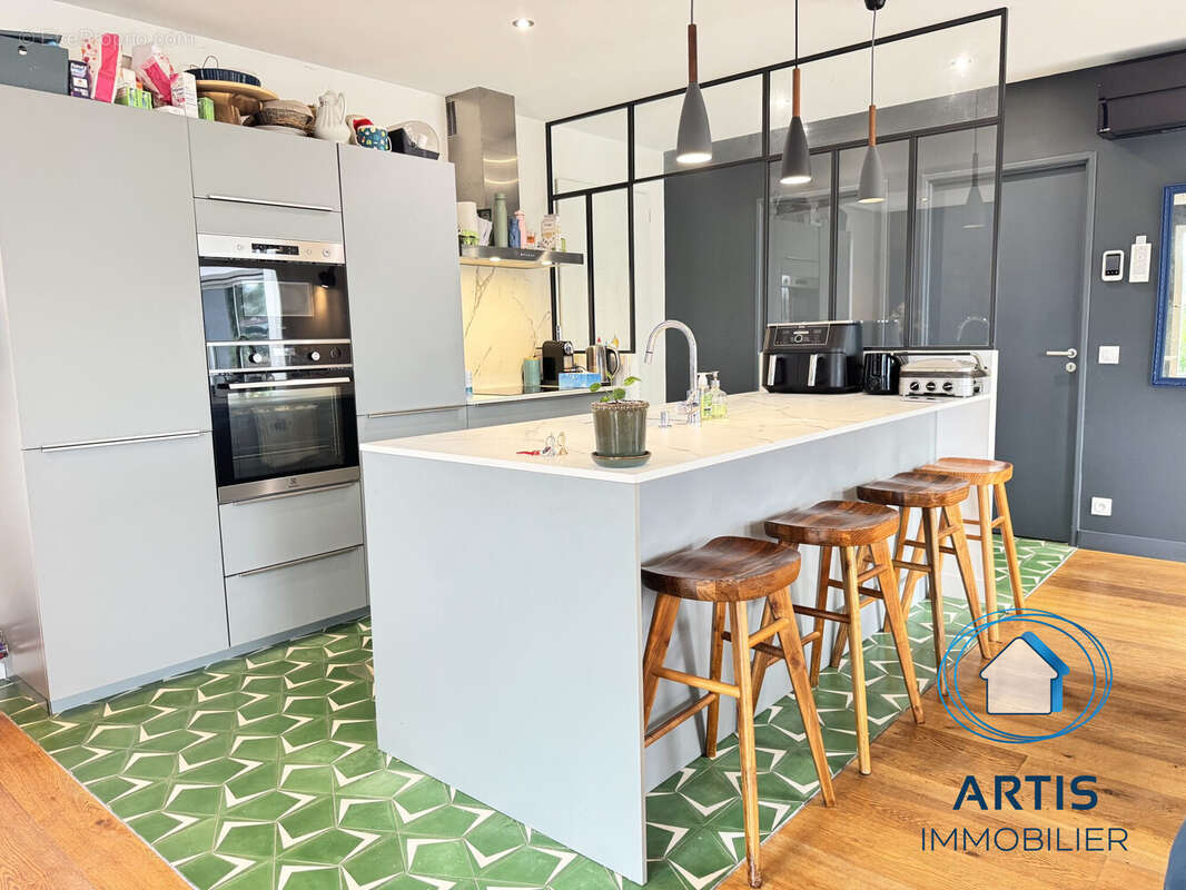 cuisine - Maison à SAINT-PEE-SUR-NIVELLE