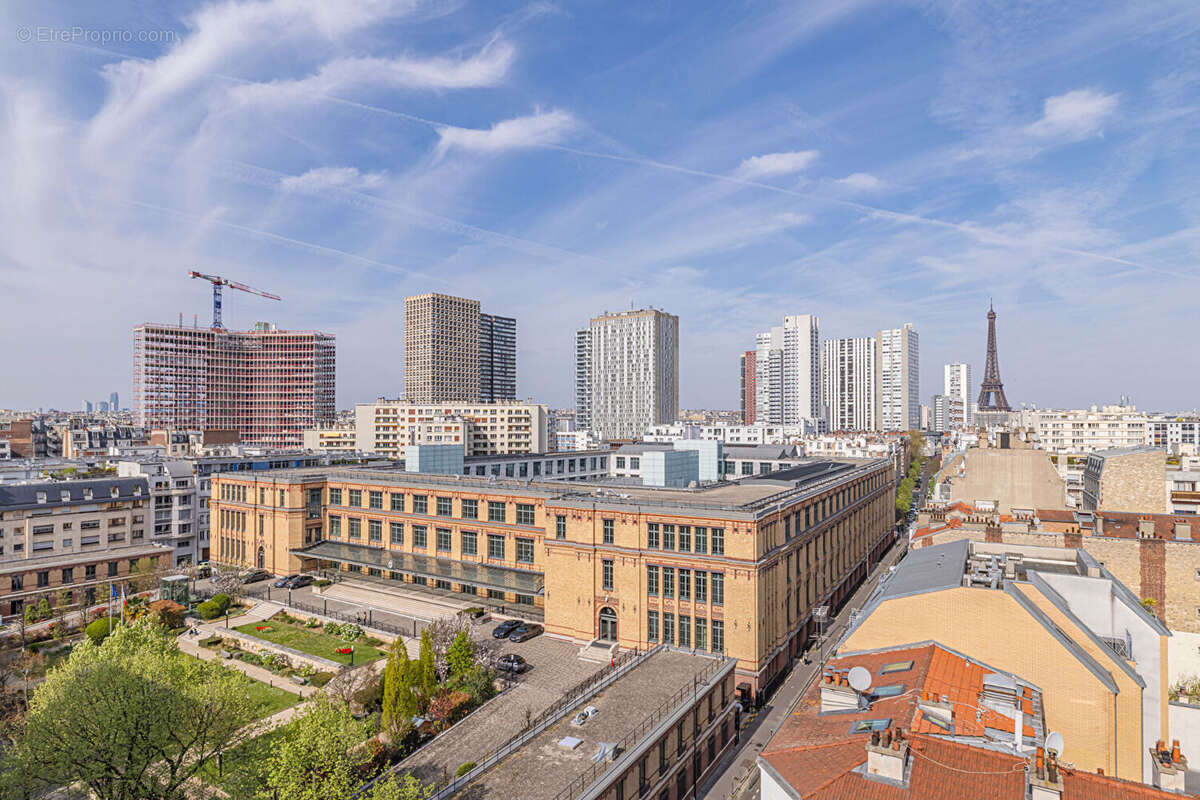 Appartement à PARIS-15E