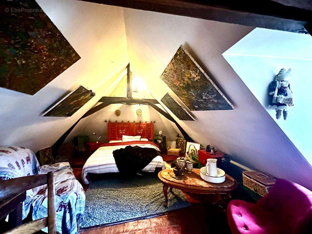 Maison à MONTIGNE-LES-RAIRIES