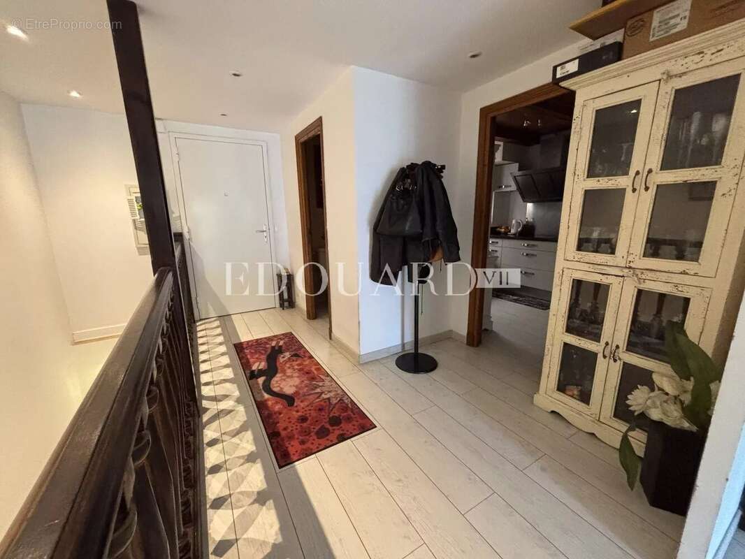 Appartement à ROQUEBRUNE-CAP-MARTIN