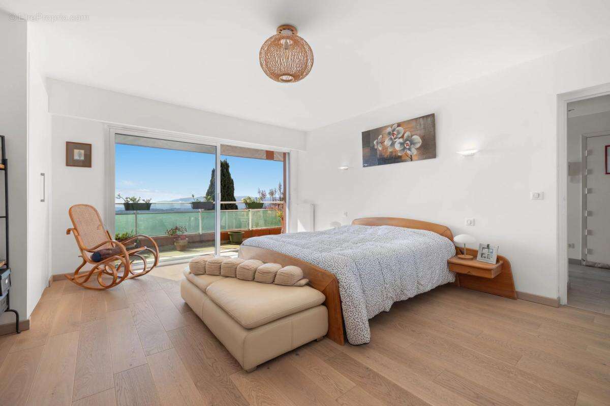 Appartement à GRASSE
