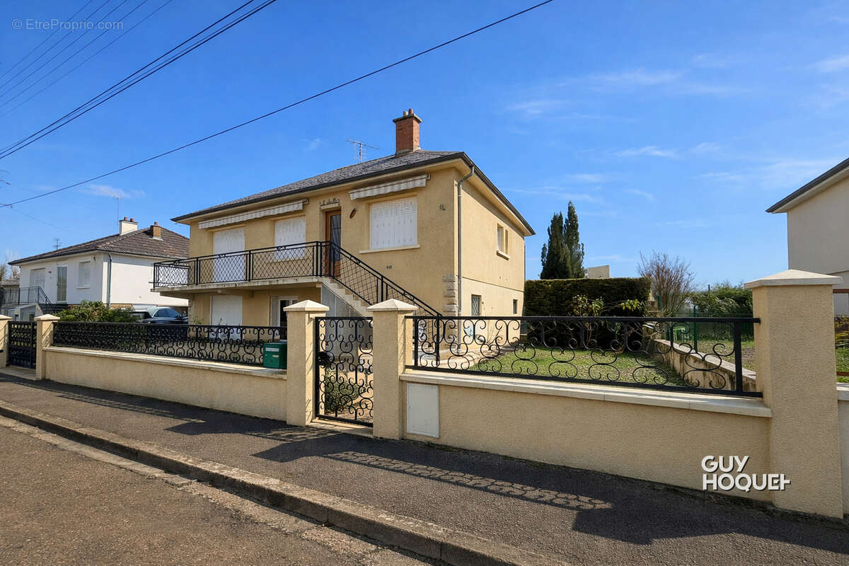 Maison à PARAY-LE-MONIAL