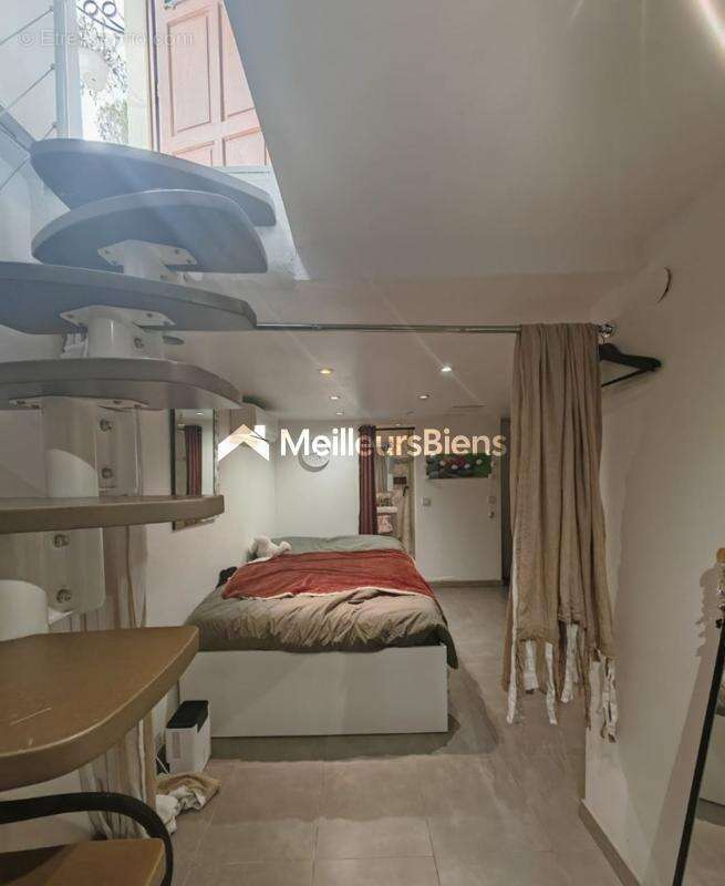 Appartement à CARNOUX-EN-PROVENCE