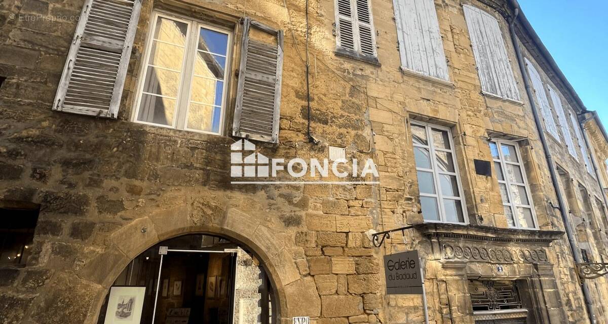 Appartement à SARLAT-LA-CANEDA