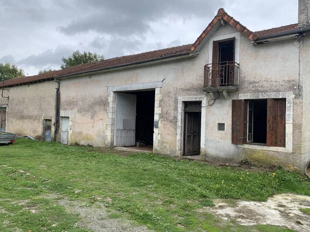 Maison à NONTRON