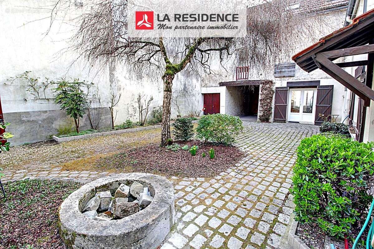 Maison à VAUX-SUR-SEINE