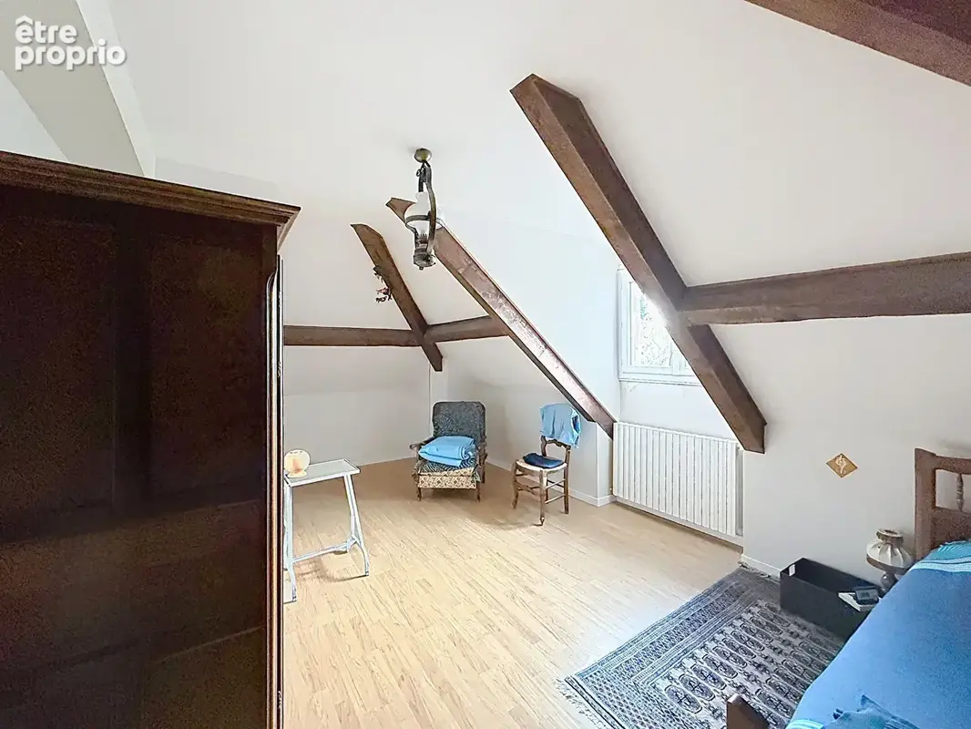 SAINT CYR AU MONT D'OR, maison familiale de 230 m² habitables + 150 m² utiles  sur terrain de  2974m² - photo 10